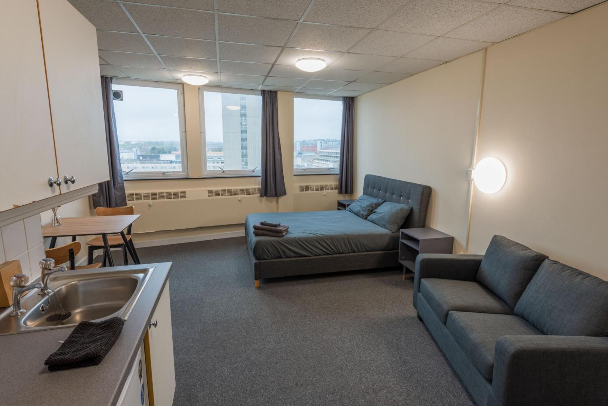 Superior En-suite 6 Apartment Plymouth